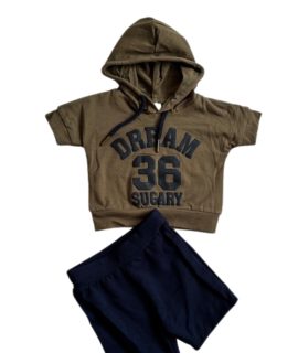 Stoer babysetje-jongen